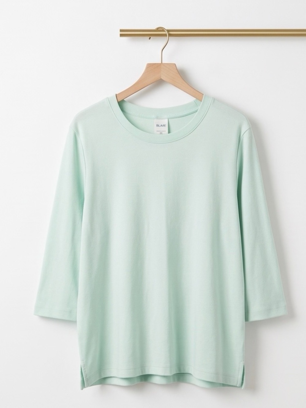 Women’s Mint Green Crewneck Long-Sleeve Top